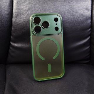 Custodia magnetica iPhone 17 Pro