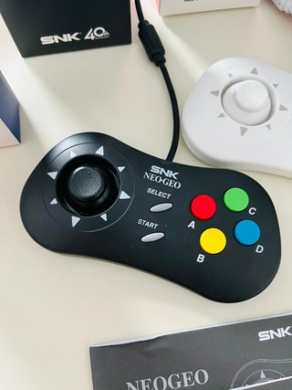 Neo Geo Mini + 2 Controller + Cavi