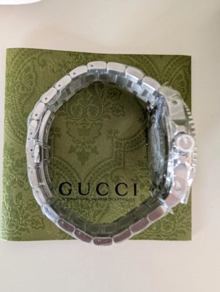 Reloj Gucci Dive YA136311 Esfera Azul