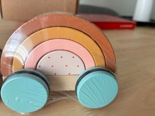Juguete madera Montessori arcoíris