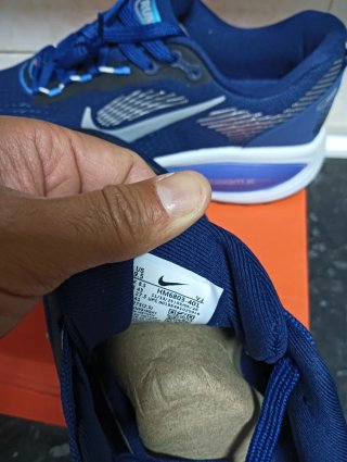 Nike Vomero 18 Talla 43 Azul