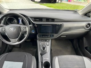 Toyota Auris 2015