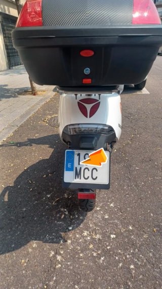 Moto Eléctrica Yadea G5S Blanca Automática