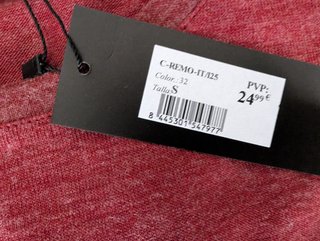Camiseta Tentazioni manga larga roja con etiqueta
