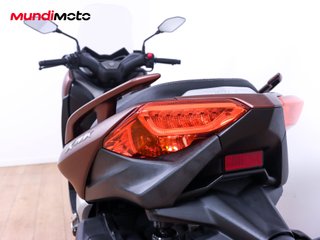 YAMAHA X-MAX 300 ABS