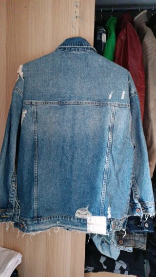 Chaqueta vaquera Zara desgastada Talla S
