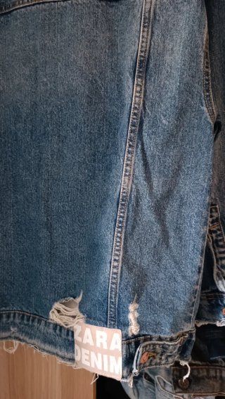 Chaqueta vaquera Zara desgastada Talla S
