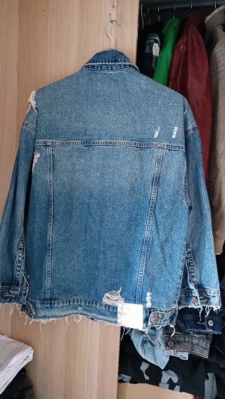Chaqueta vaquera Zara desgastada Talla S