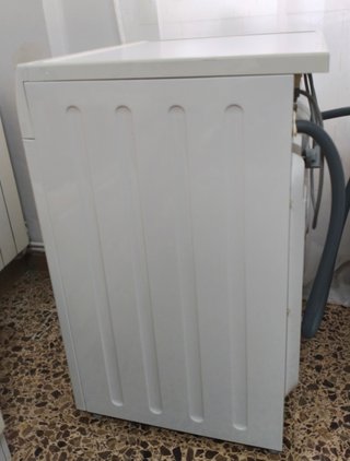 Lavadora Balay 5,5kg 1000rpm