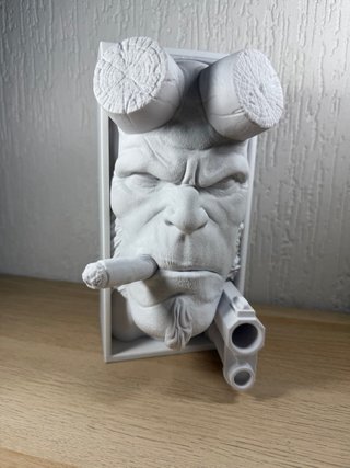 Hellboy Estátua Colecionável