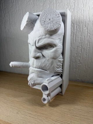 Hellboy Estátua Colecionável