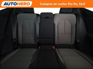 Volvo XC40 2.0 B3 Mild-Hybrid Plus Dark 2WD