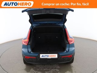 Volvo XC40 2.0 B3 Mild-Hybrid Plus Dark 2WD