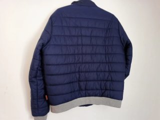 Cazadora Zara azul y gris para entretiempo.