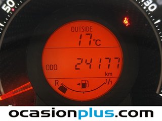 Toyota Aygo 1.0 70 x-play 53 kW (72 CV)