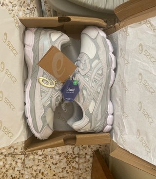 Asics Gel-NYC Gris y Blanco