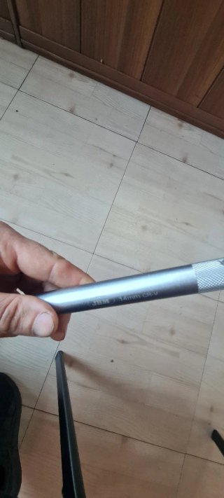 Llave bujías JBM 250mm 14mm