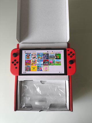 Nintendo Switch OLED Edición Mario Roja