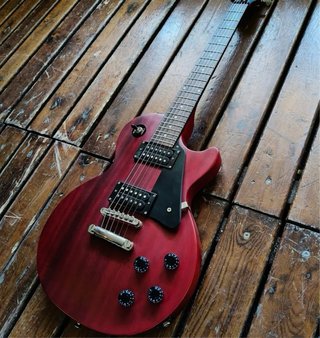 Epiphone Les Paul Estudio Vino Tinto