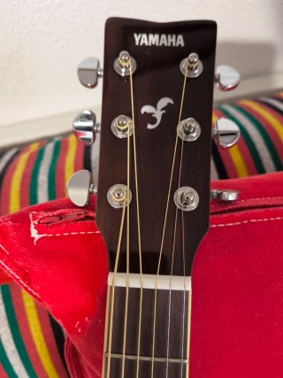 Guitarra Electroacústica Yamaha TransAcustic