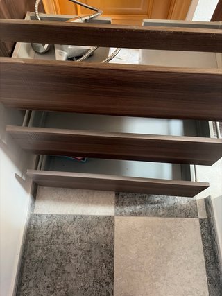 Mobile bagno in legno e metallo