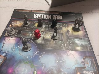 Final Girl: El Organismo + MINIATURAS (Castellano)