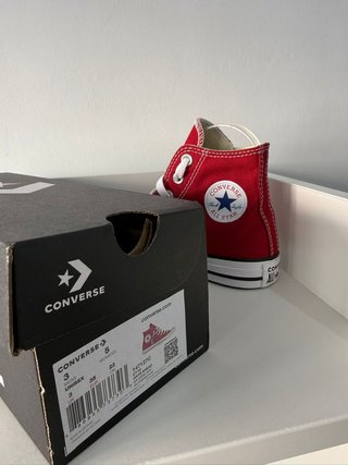 Converse en color rojo