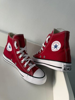 Converse en color rojo