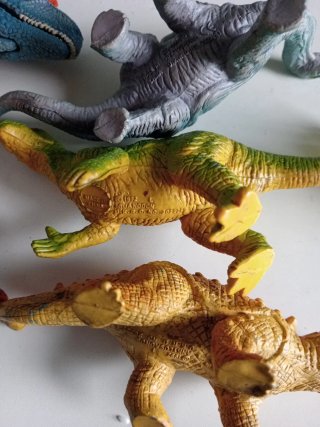 Lote figuras dinosaurios y personajes