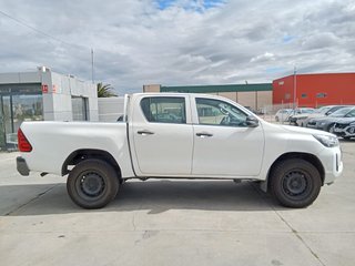 Toyota Hilux 2.4cc 150cv DIESEL MANUAL AÑO 2023