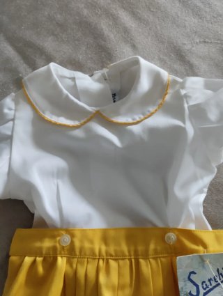 Conjunto bebé blanco y amarillo