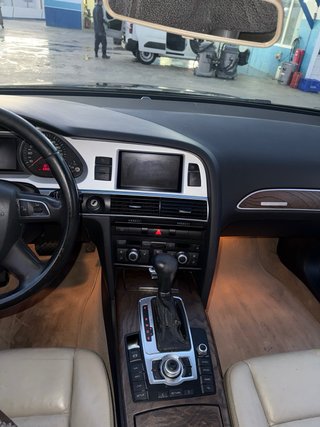 Audi A6 Allroad 2011