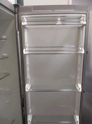 Nevera vertical Liebherr 1.85x60cm