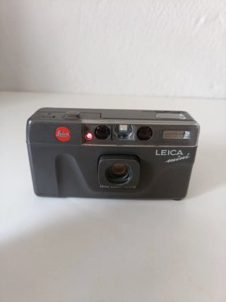Cámara Leica Mini Negra