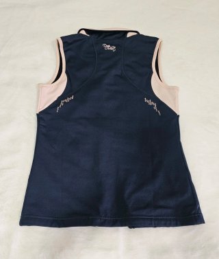 Chaleco deportivo azul y beige