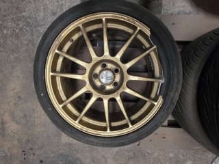 Llantas Subaru Doradas