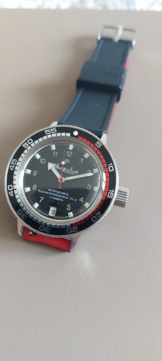 Reloj Vostok Amphibia Automático 200M