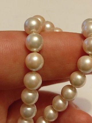 Collar de perlas con cierre chapado en oro