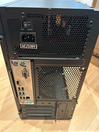 Torre PC i5 12400 16GB DDR4