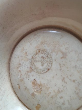 Dos Soperas antiguas