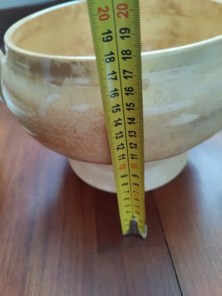 Dos Soperas antiguas