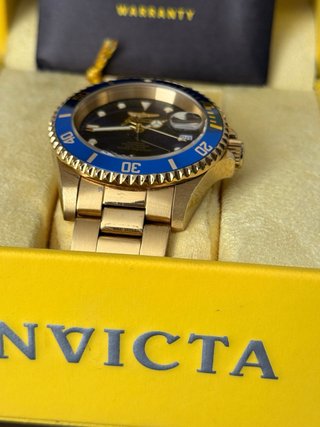 Reloj Invicta Pro Diver Azul y Dorado