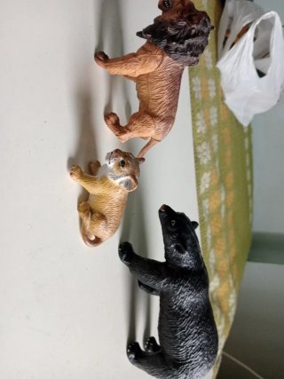3 Figuras Animales: León, Oso y Cachorro