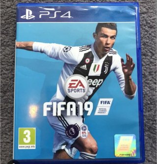 PS4 Slim 1TB + Mando + Juegos MW REMASTERED