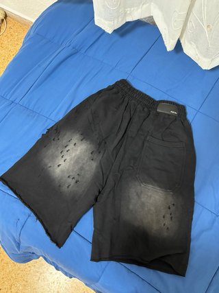 Amiri Pantalones Cortos Negros Desgastados