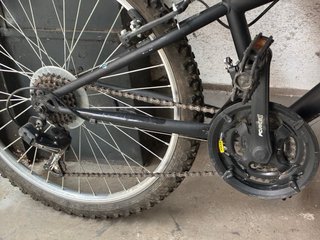Bicicleta First Teens 24 Negra