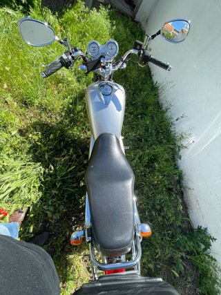 Yamaha YB125 Plata con Baúl