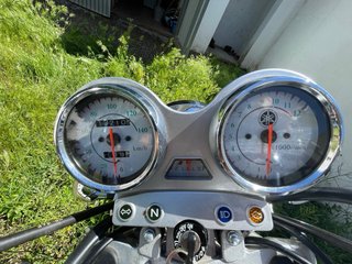 Yamaha YB125 Plata con Baúl