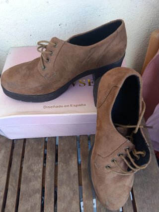 Zapatos Clowse Marrones Tacón