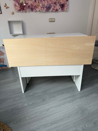 Mostrador/Escritorio Extensible Madera y Blanco